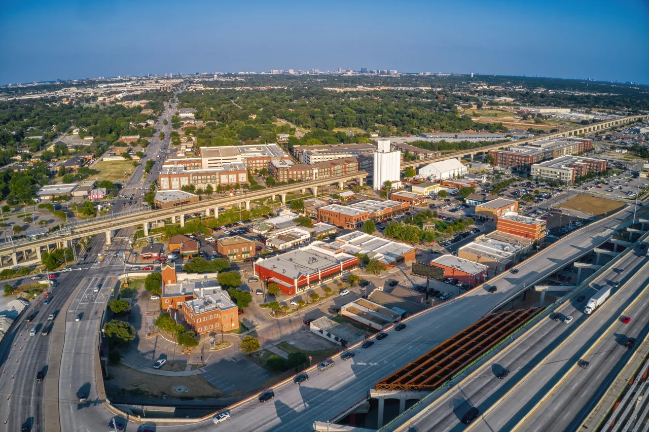 Padel court services in Carrollton, TX - Dallas Fort Worth area