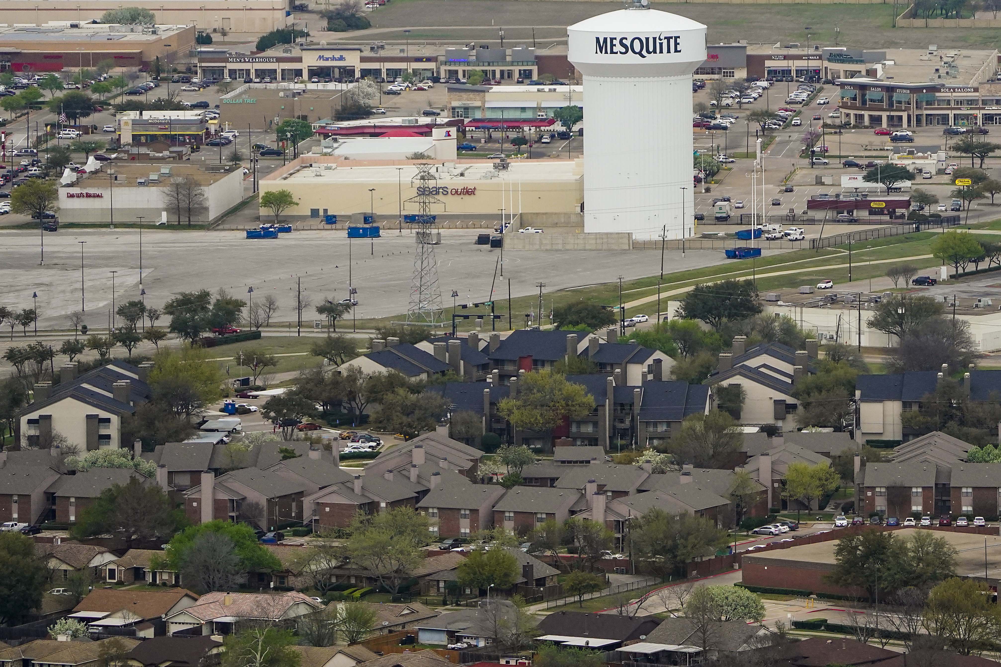 Padel court services in Mesquite, TX